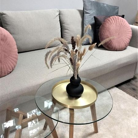 Magnolia Apartman Sopron Exterior foto