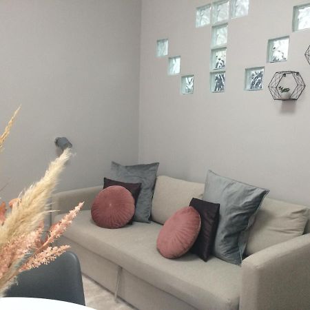 Magnolia Apartman Sopron Exterior foto