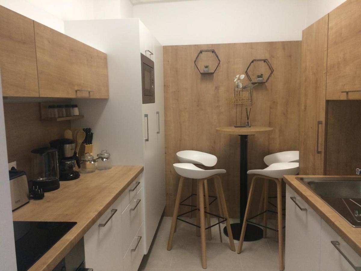 Magnolia Apartman Sopron Exterior foto